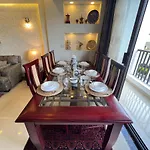 Elegant Duplex With Pool Frontauc