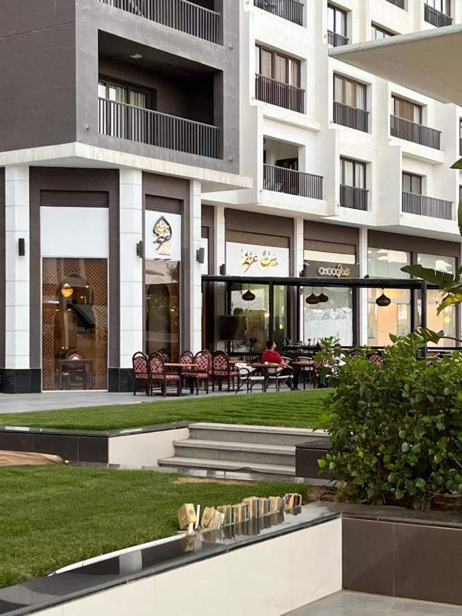 Elegant Duplex With Pool Frontauc Cairo