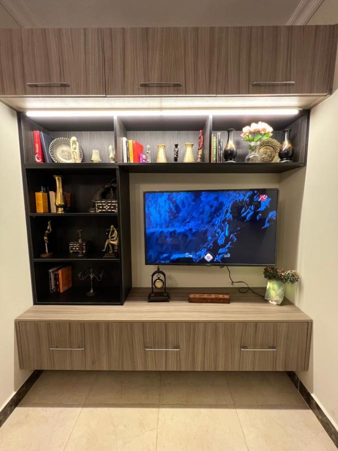 Elegant Duplex With Pool Frontauc Apartment Cairo