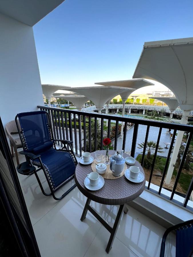 Apartment Elegant Duplex With Pool Frontauc