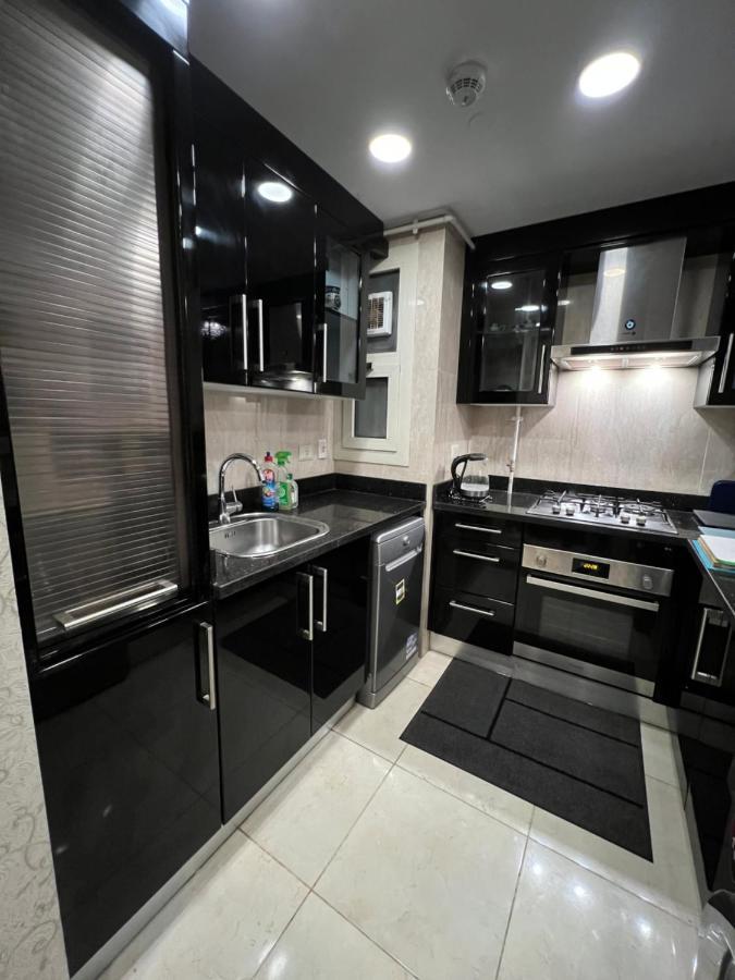 Elegant Duplex With Pool Frontauc
