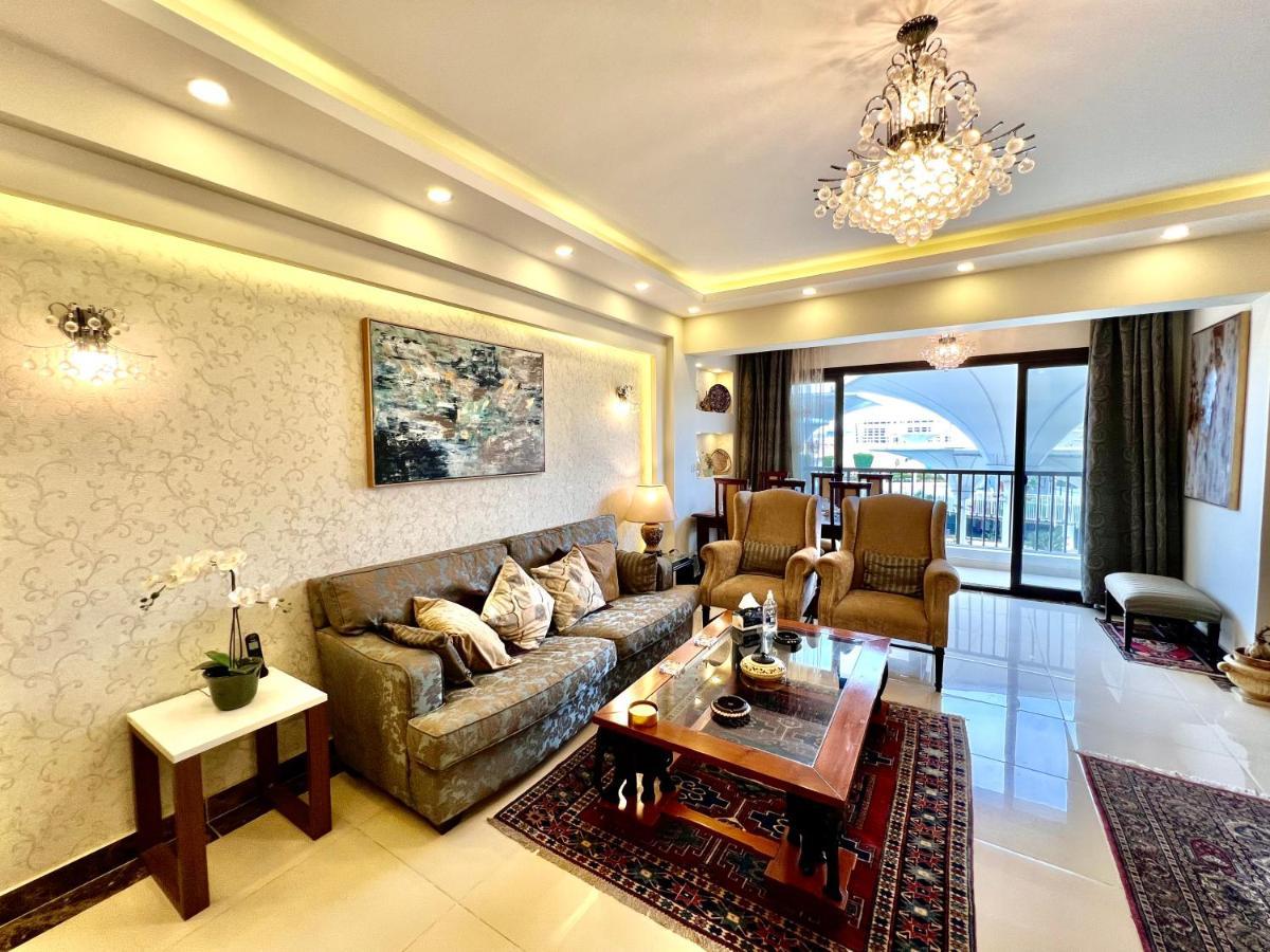 Apartment Elegant Duplex With Pool Frontauc Cairo