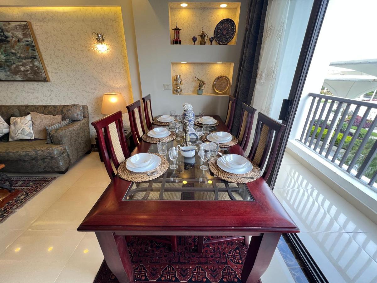 Elegant Duplex With Pool Frontauc Cairo