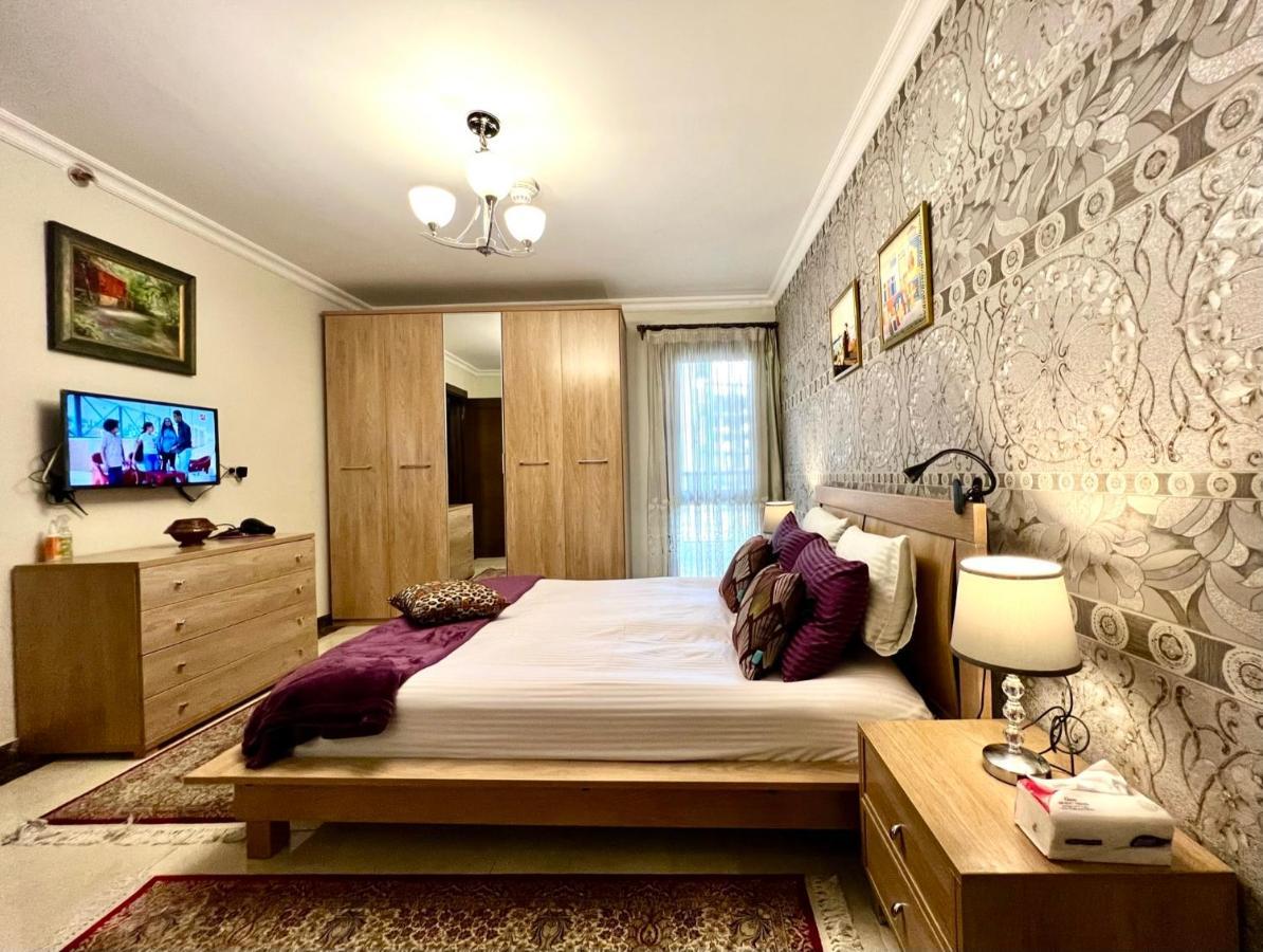Elegant Duplex With Pool Frontauc *