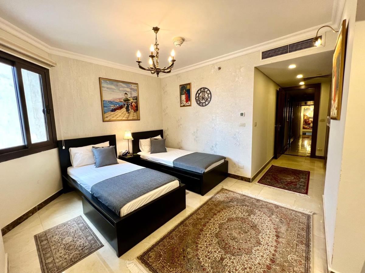 Elegant Duplex With Pool Frontauc Apartment Cairo